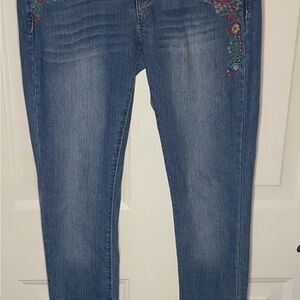 Mudd Blue Skinny Jeans with Floral Embroidery Y2K size 9
